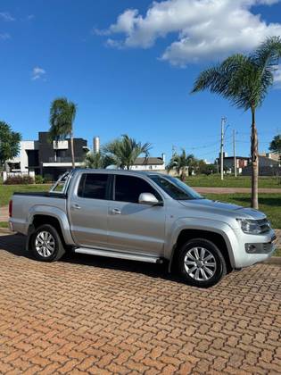 VOLKSWAGEN AMAROK 2.0 HIGHLINE 4X4 CD 16V TURBO INTERCOOLER DIESEL 4P AUTOMÁTICO VOLKSWAGEN AMAROK 2.0 HIGHLINE 4X4 CD 16V TURBO INTERCOOLER DIESEL 4P AUTOMÁTICO
